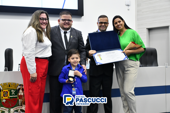 Érika, Rafael Pascucci, Pedro, Anderson Pavão & Crislaine Pavão